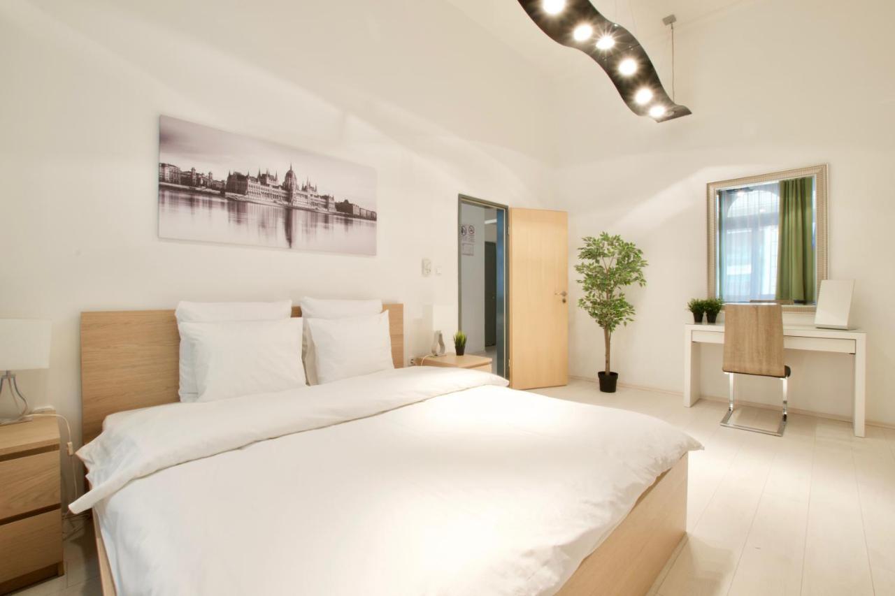 St. King 1 By Hi5 Apartments 부다페스트 외부 사진